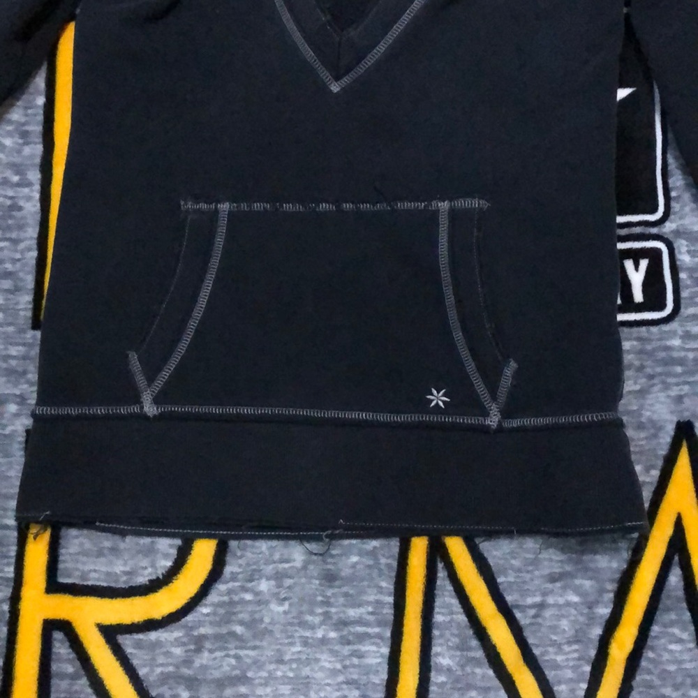 So Pullover. - Picture 3 of 3
